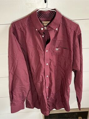 Ariat Men's Button-Down Long Sleeve Red Check Shirt